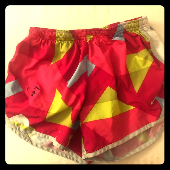 Nike Shorts - Picture 1 of 3